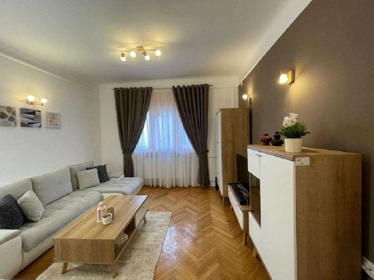 Bucharest Central Apartment 3 Buitenkant foto